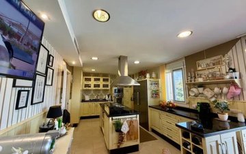 Property slide 17