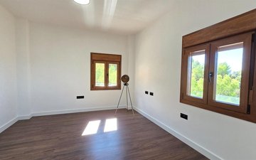 Property slide 40