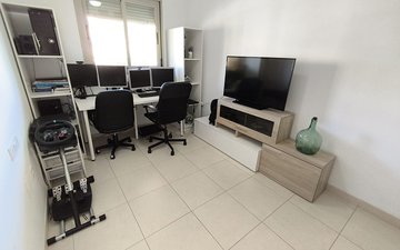 Property slide 18