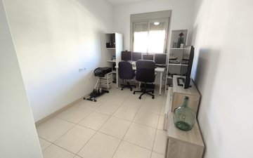 Property slide 19