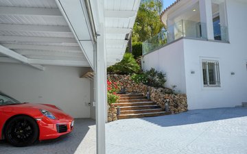 Property slide 14