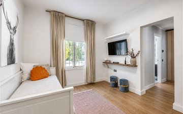 Property slide 4