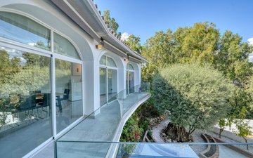 Property slide 41