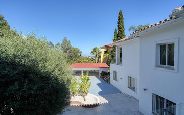 Property slide 46