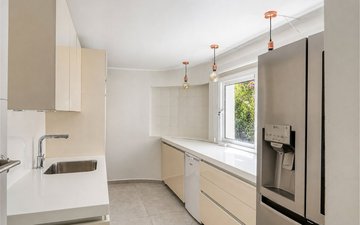 Property slide 48