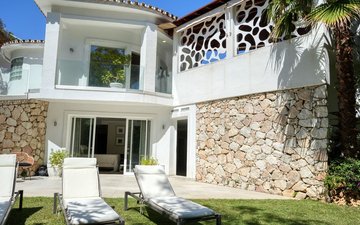 Property slide 52