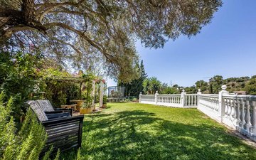 Property slide 38
