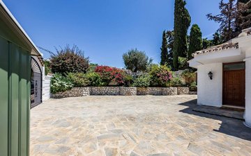 Property slide 40