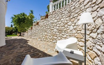 Property slide 47