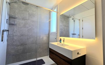 Property slide 31