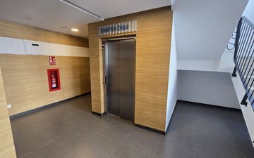 Property slide 60