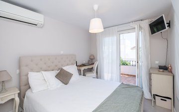 Property slide 22