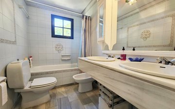 Property slide 10