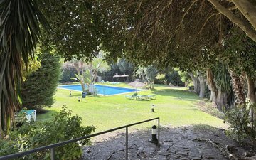 Property slide 32