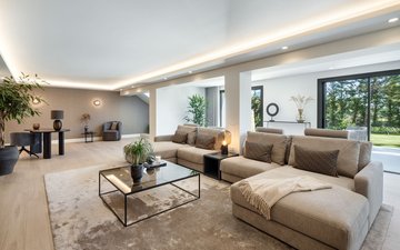 Property slide 17