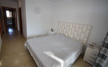 Property slide 25
