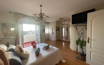 Property slide 39