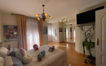 Property slide 62
