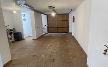 Property slide 50
