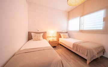 Property slide 50