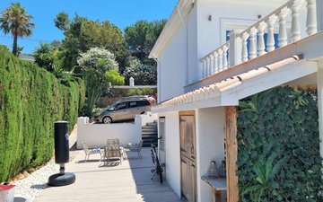 Property slide 27