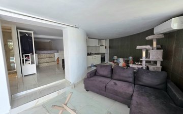 Property slide 28
