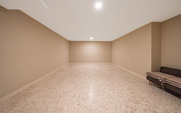 Property slide 44