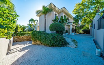 Property slide 66