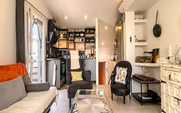 Property slide 15