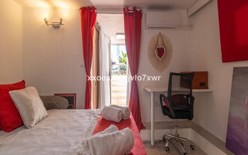 Property slide 21