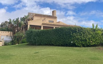 Property slide 10