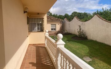 Property slide 44