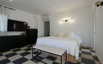 Property slide 21