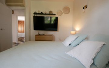 Property slide 23