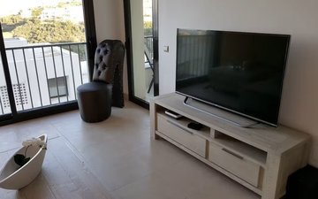 Property slide 10
