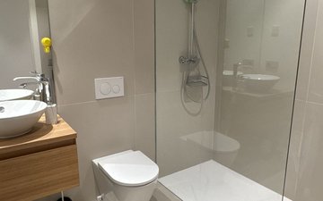 Property slide 20