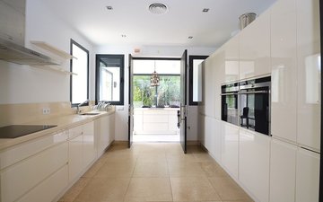 Property slide 19
