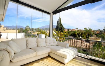Property slide 32