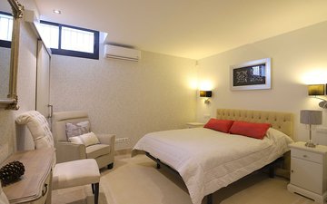 Property slide 42