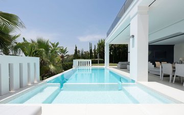 Property slide 18
