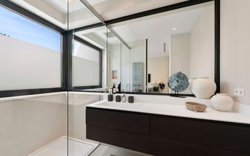 Property slide 35