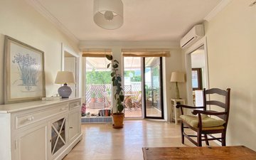 Property slide 10