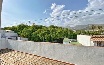Property slide 44