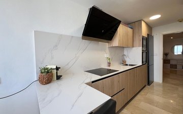 Property slide 32