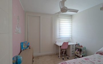 Property slide 50