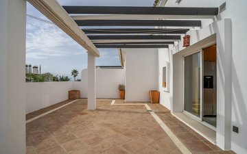 Property slide 48