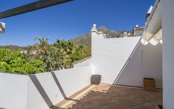 Property slide 51