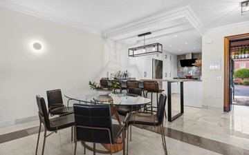 Property slide 10
