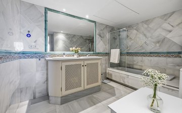 Property slide 17