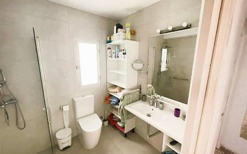 Property slide 15